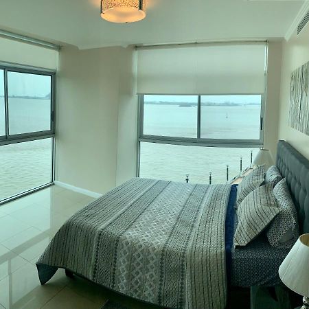 Apartamento Vista Al Rio Puerto Santana Riverfront 1 과야킬 외부 사진