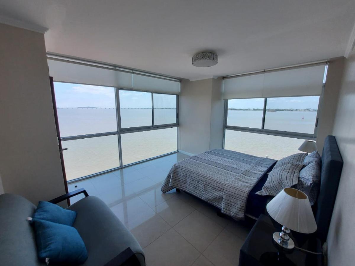 Apartamento Vista Al Rio Puerto Santana Riverfront 1 과야킬 외부 사진