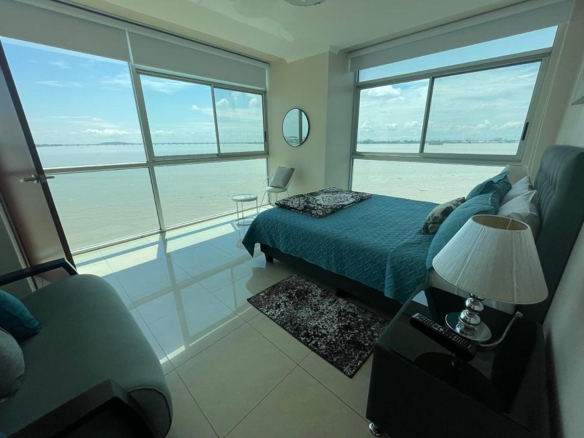 Apartamento Vista Al Rio Puerto Santana Riverfront 1 과야킬 외부 사진